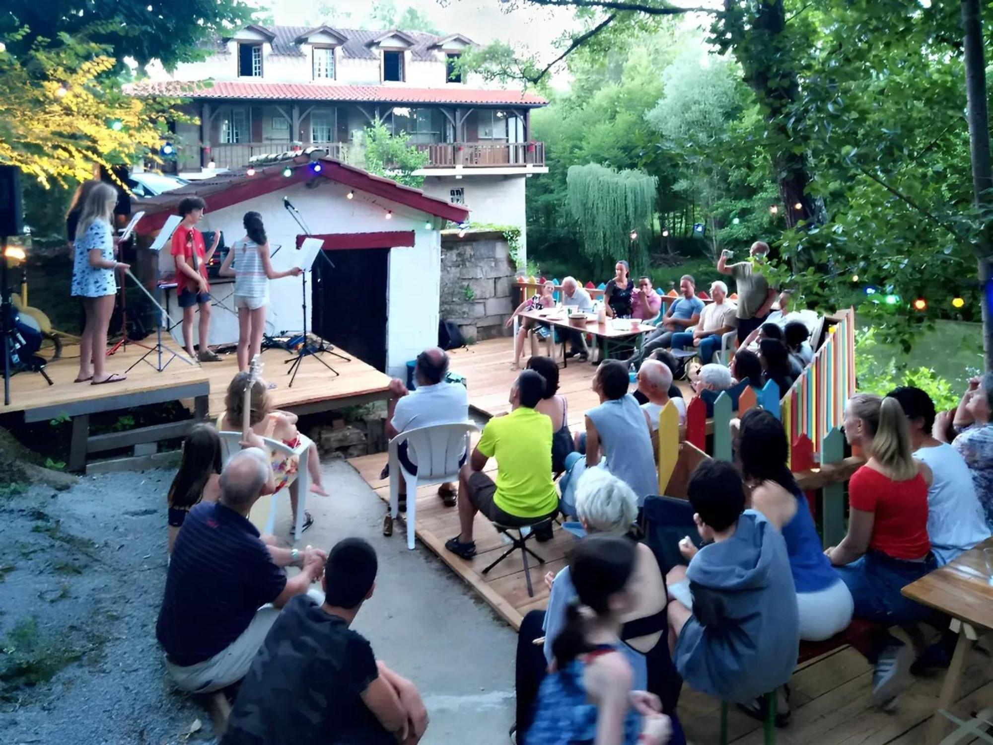 Villa Confortable A Milhars Avec Piscine Privee Esterno foto